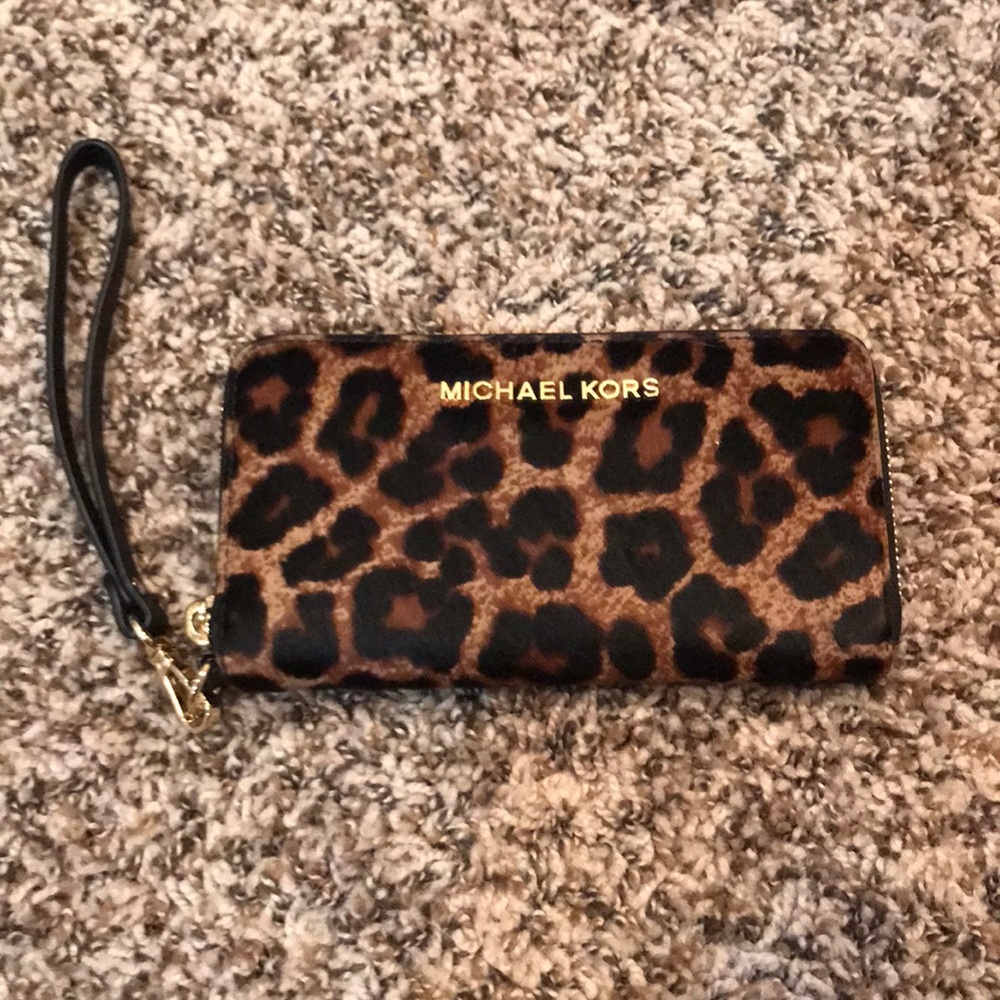 Cheetah Michael Kors wrist wallet