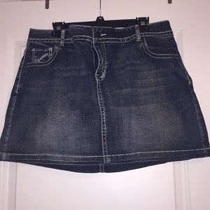 Adorable denim skirt