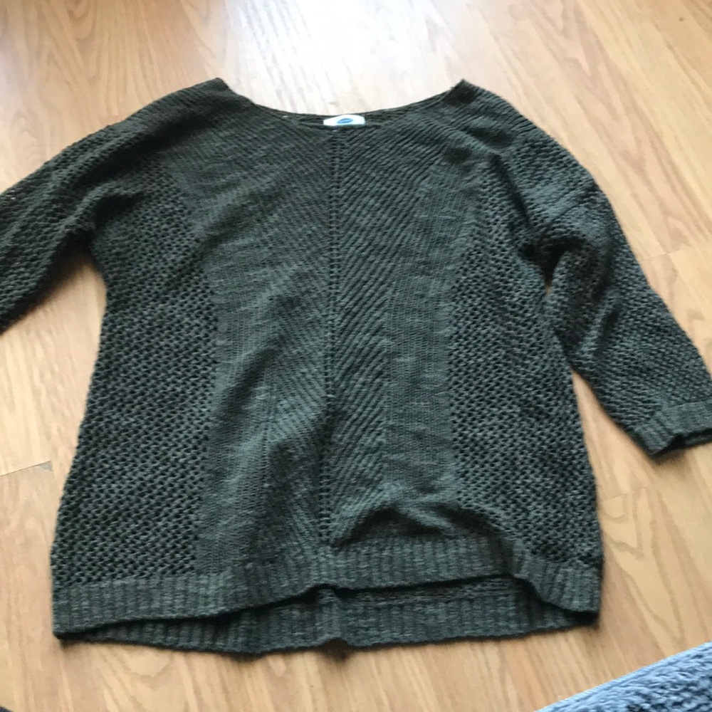 Old navy sweater