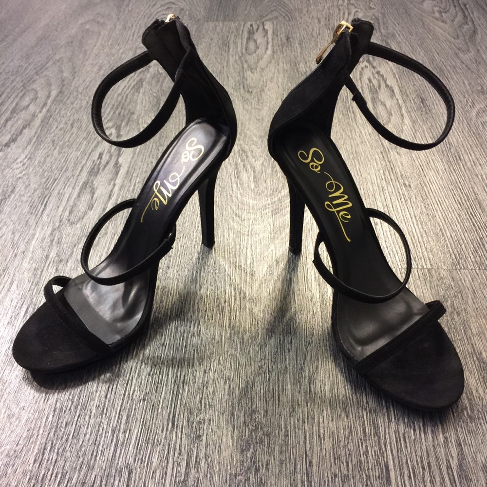 FASHION NOVA STILETTO HEELS size 7.5