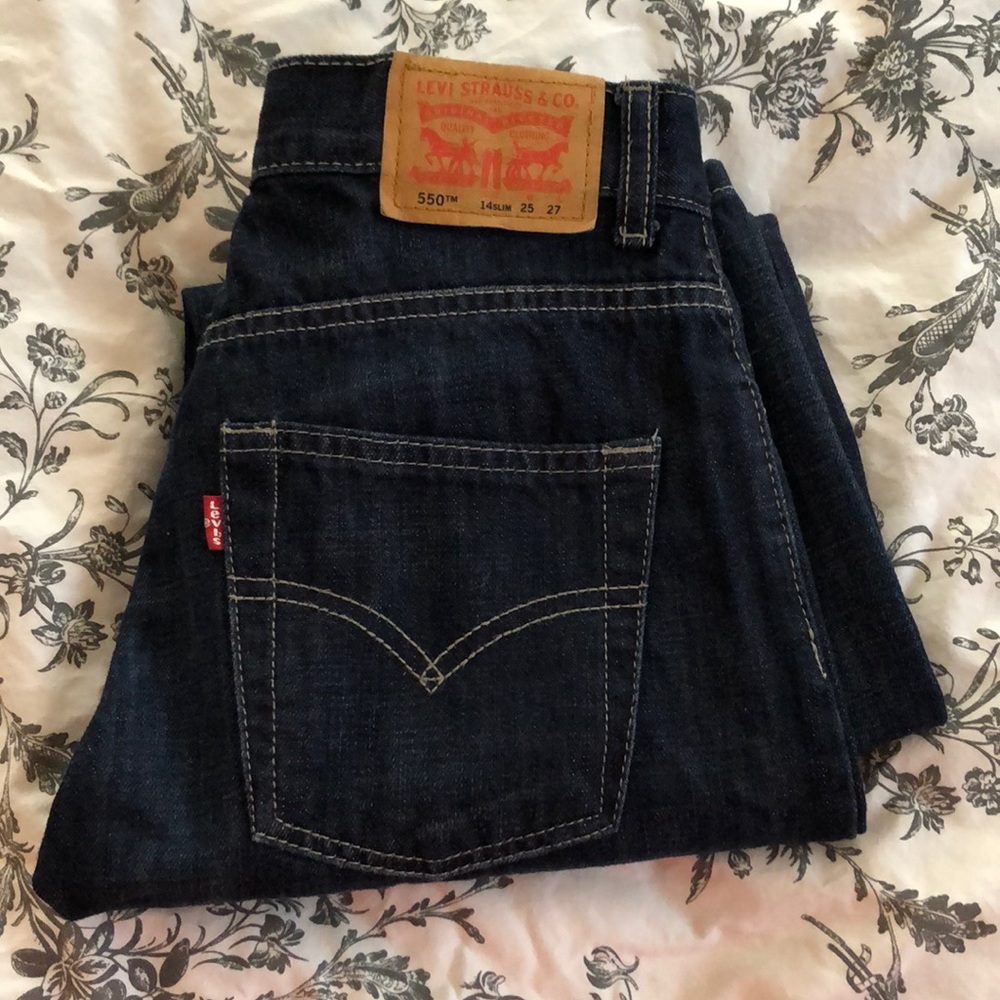 Levis mom jeans