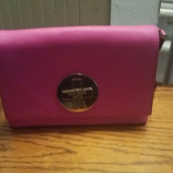 Kate Spade Crossbody Clutch - Picture 6 of 8