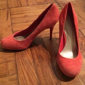 Jessica Simpson heels