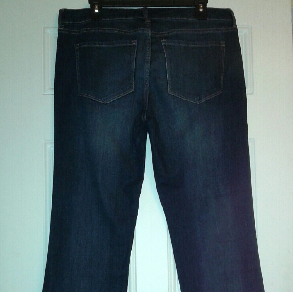 NWT Bananna Republic Straight Fit Jeans