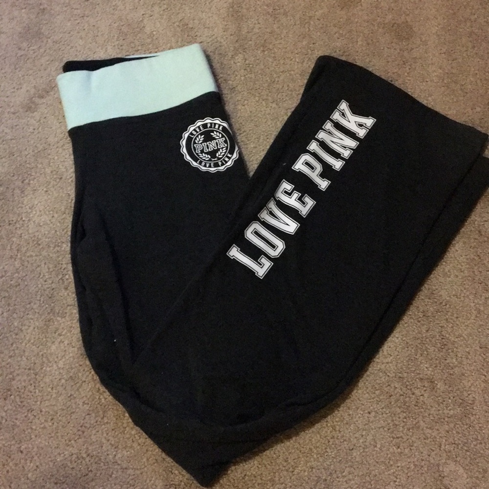 VS yoga pants size medium