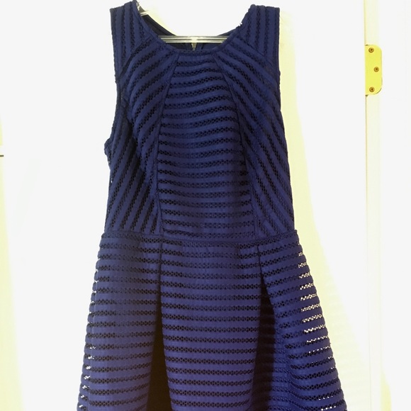 Blue dress - Picture 2 of 4