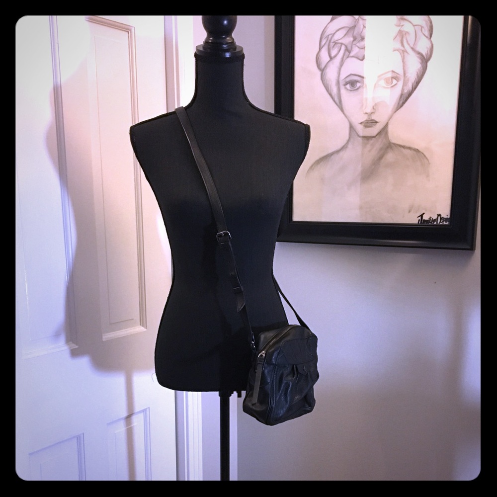 Black crossbody purse