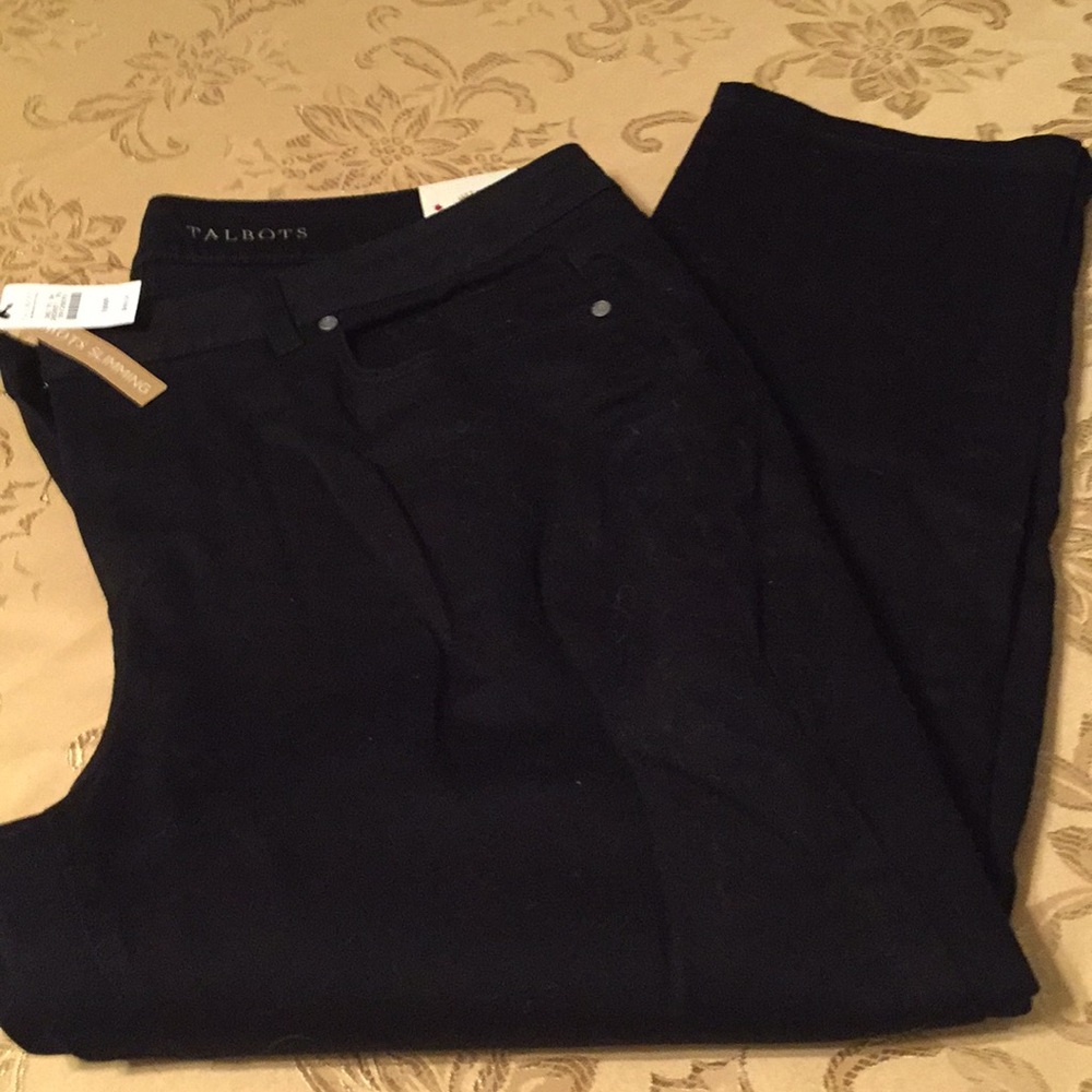 Slimming black jeans