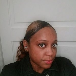 Meet your Posher, Marcia