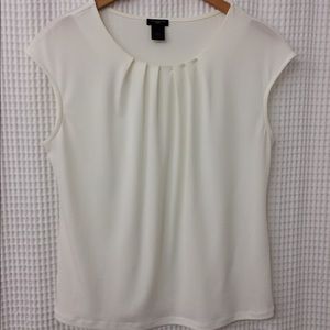 Like new, Off white dressy blouse