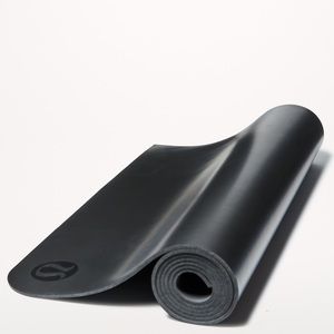 lululemon yoga mat