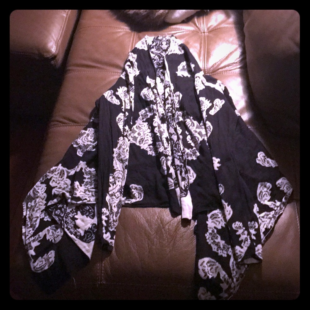 Rubs lace jacquard wrap cardigan