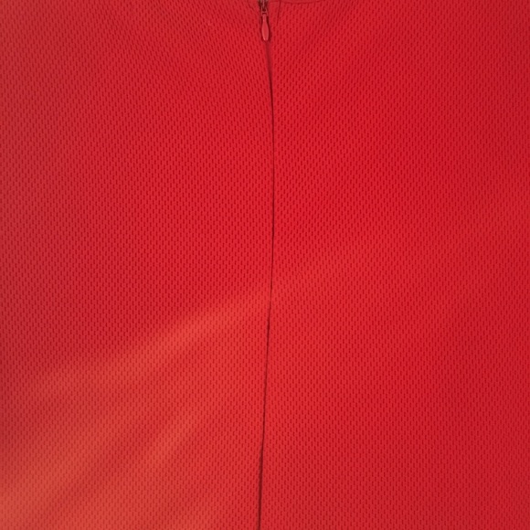 Red dress - Picture 2 of 6