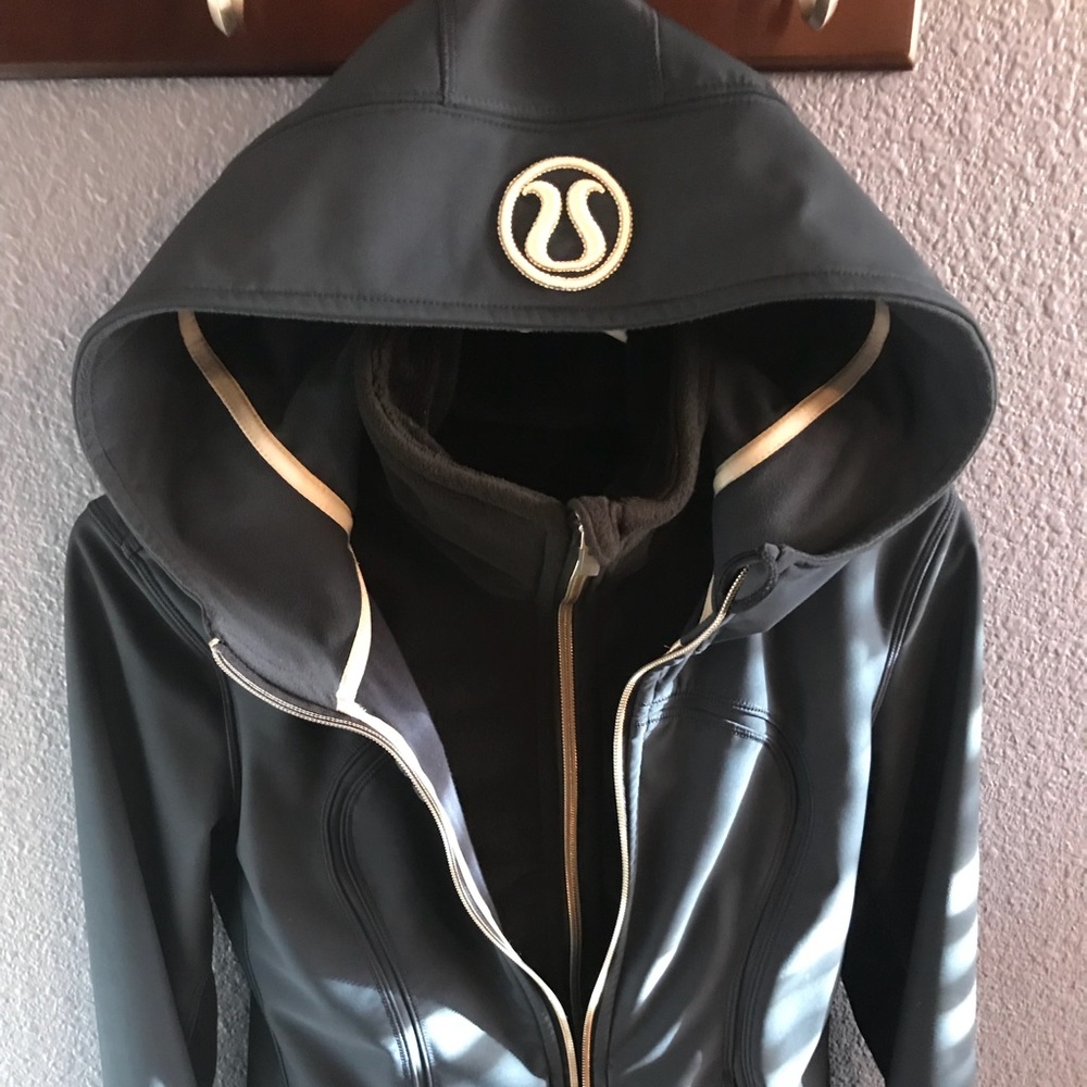 Lululemon all weather jacket