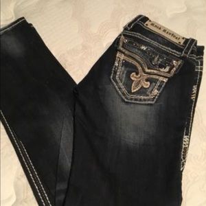 Rock Revival Kai Straight legs skinny jeans