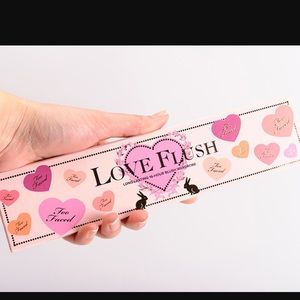 Too faced love flush blush palette