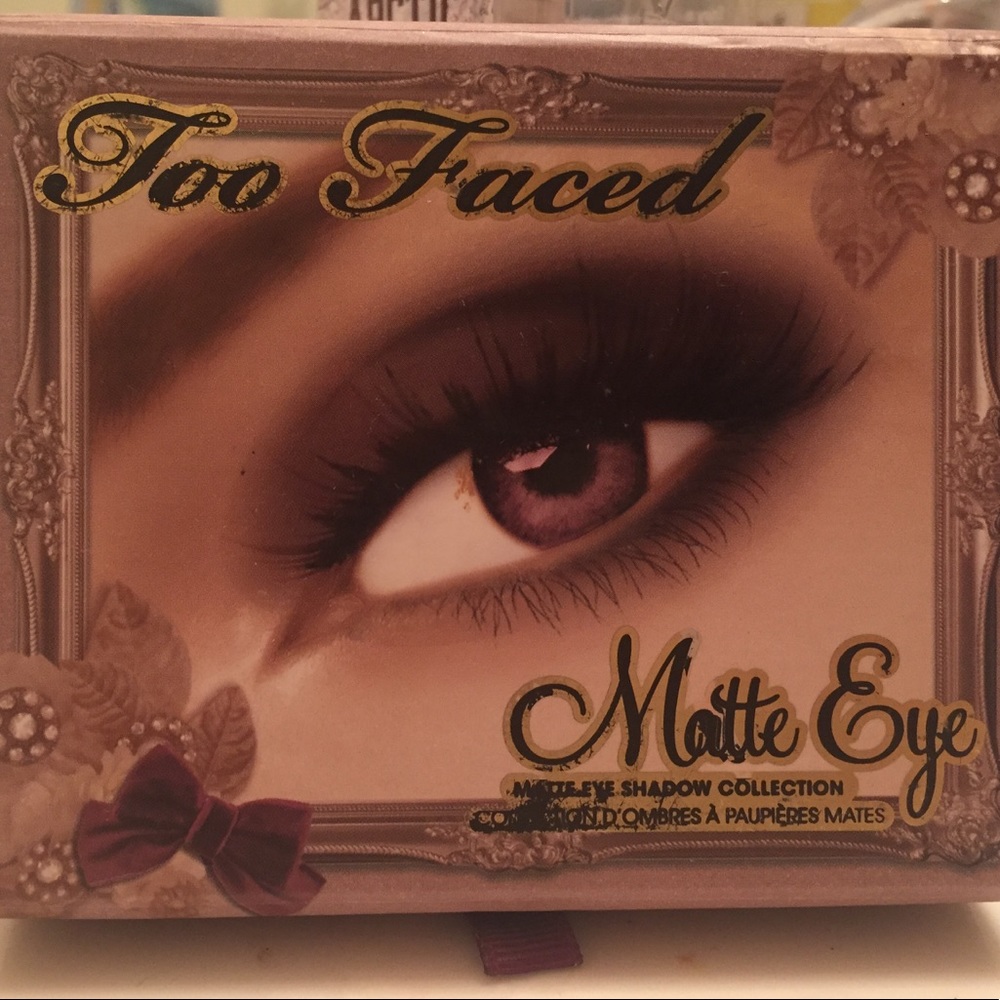 Too Faced Matte Eye eyeshadow palette