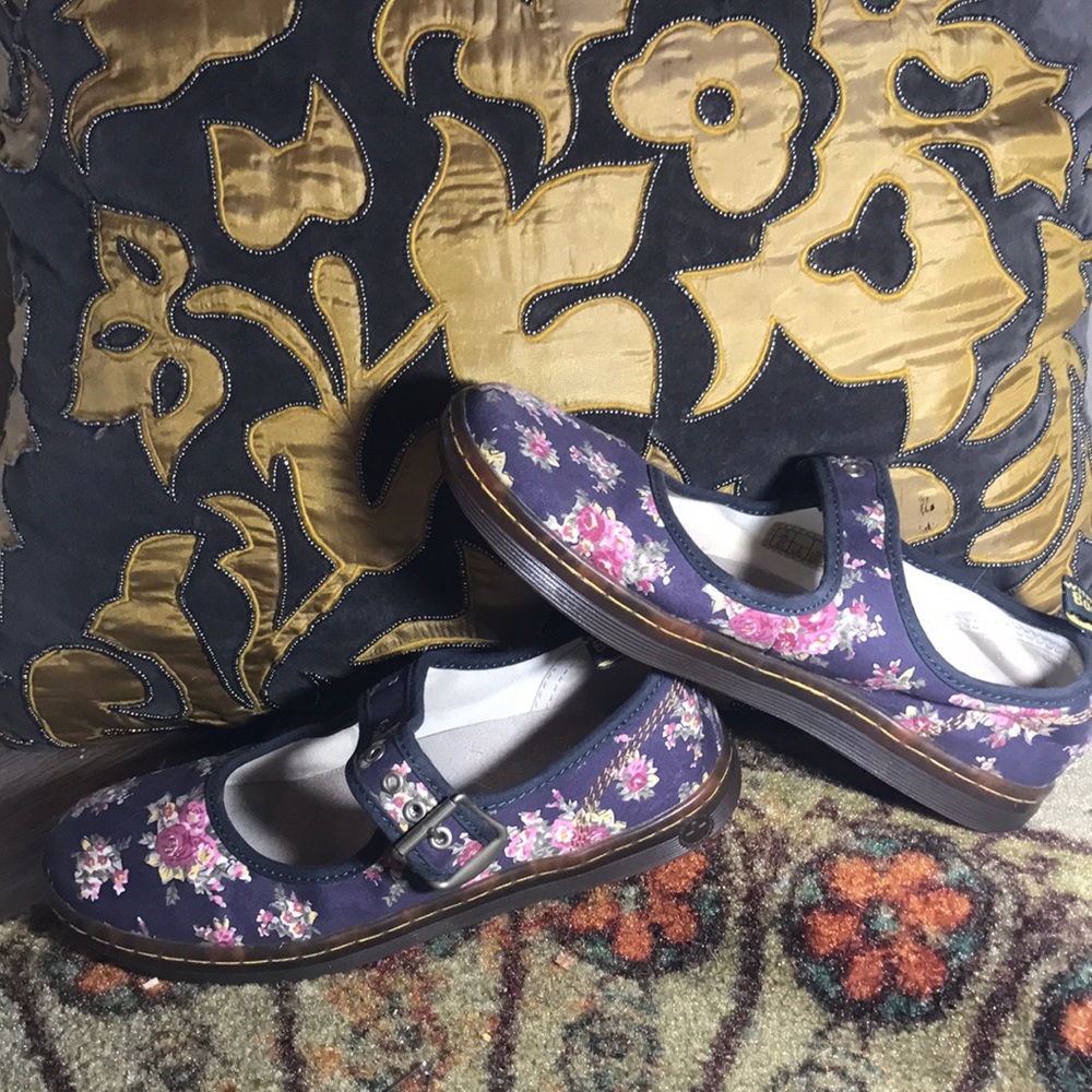 Dr. Marten women size 7 floral slip on shoes