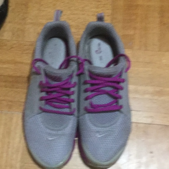 Nike’s flex - Picture 5 of 5