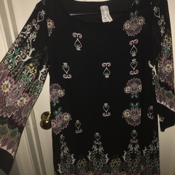 Cute dress - Picture 3 of 4