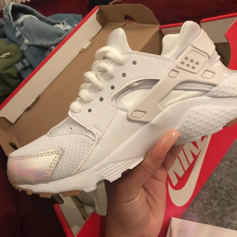 Nike Air Huarache Run SE white prism pink gum, 4Y