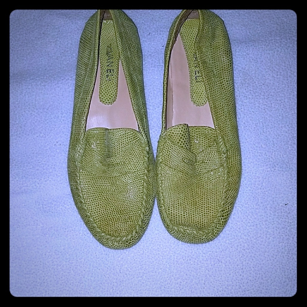 Brand new Vaneli loafers