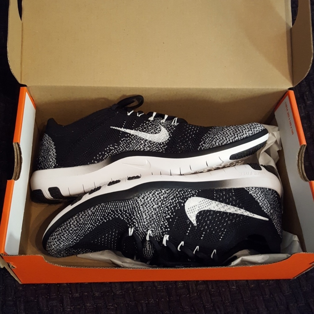 Women's Nike free focus flynit