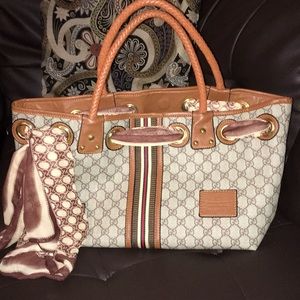 Gucci purse