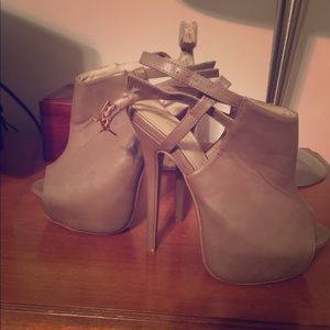 Beige Pumps