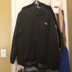 North Face: XL Men’s Windbreaker