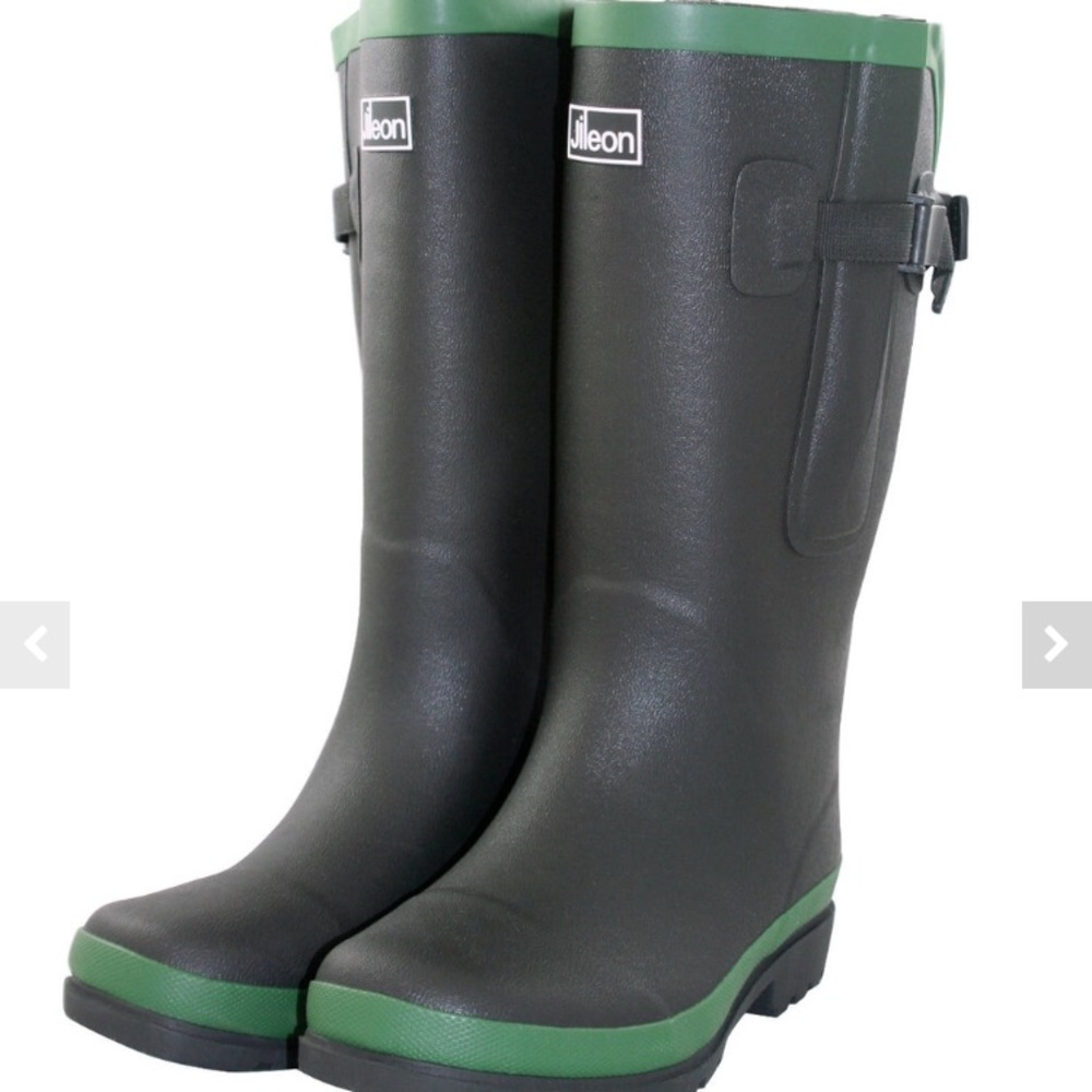 Wide Calf Rain Boots