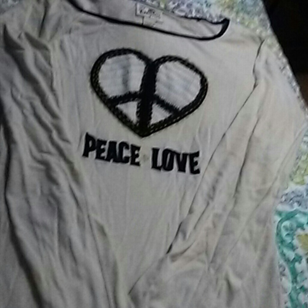 Lucky Brand long sleeve tshirt