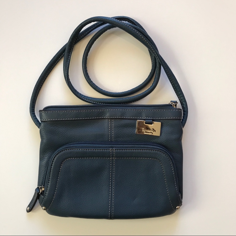 •Tignanello• Organized Crossbody