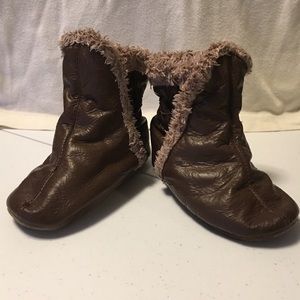 Super Cute Robeez Boots