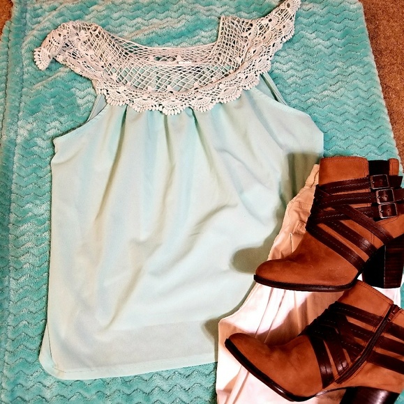 Mint crochettop - Picture 1 of 2
