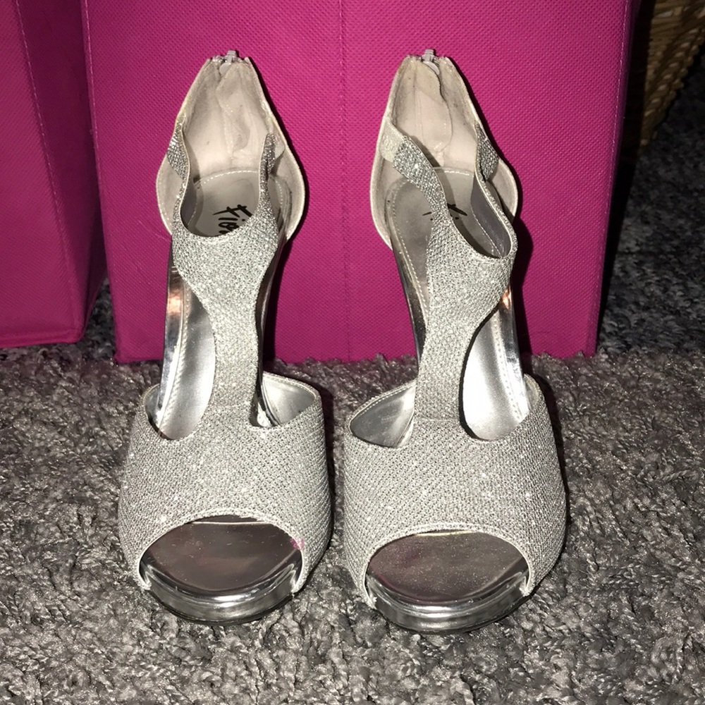 Silver sparkle open toe heel
