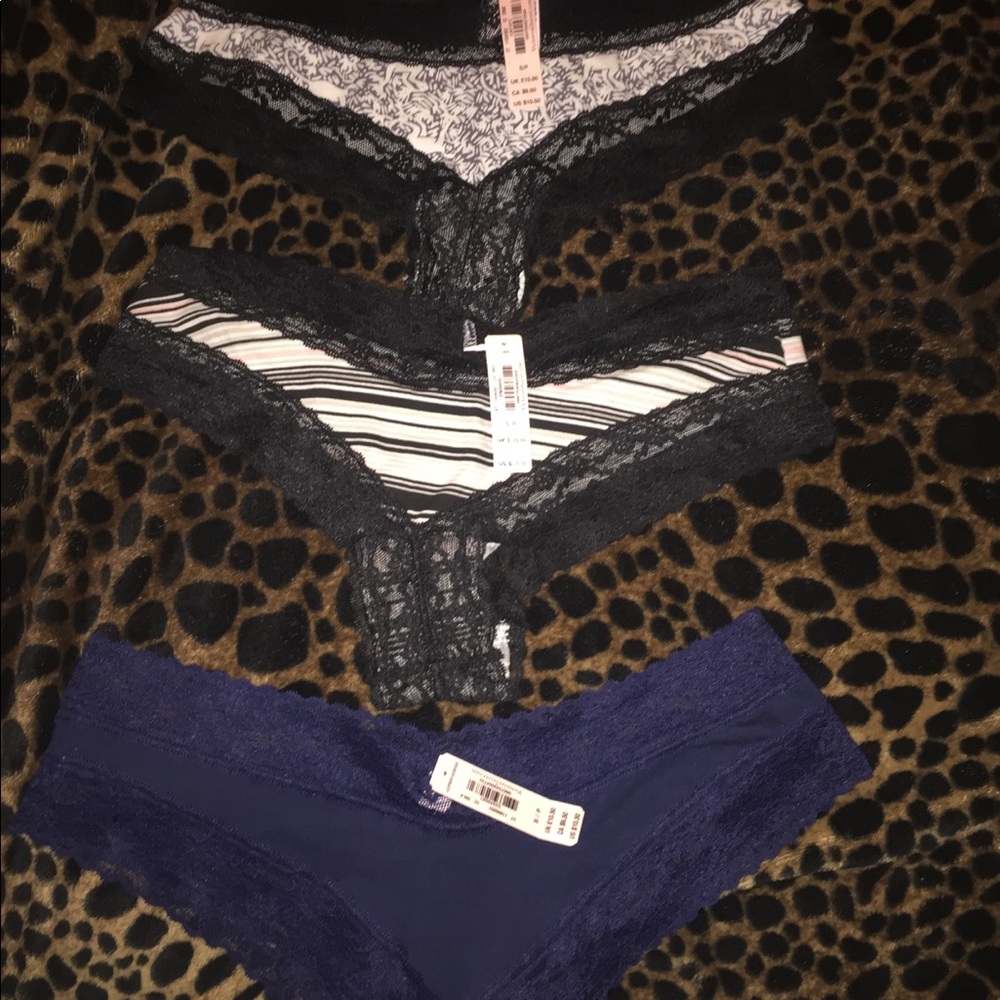 Victoria's Secret panty size small