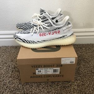 Yeezy Boost 350 V2 Zebra CP9654