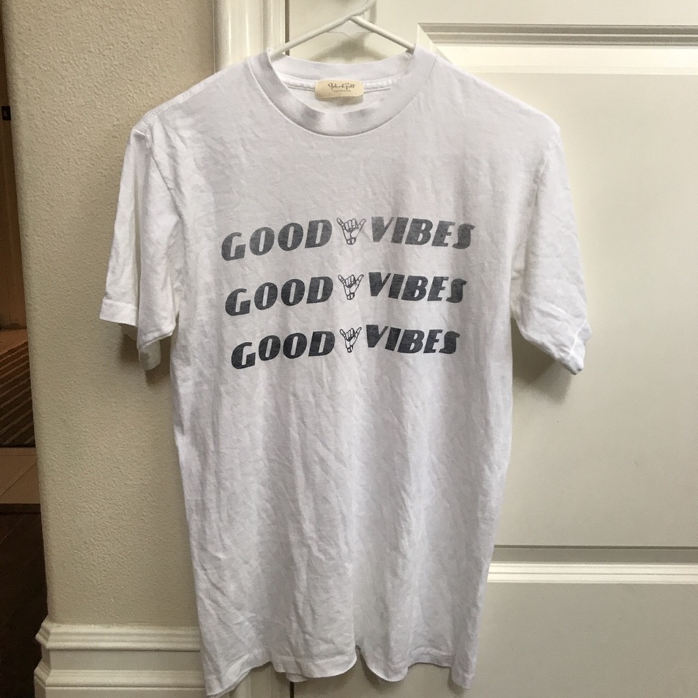 Brandy Melville Good Vibes Tee
