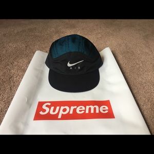 Supreme nike trail hat