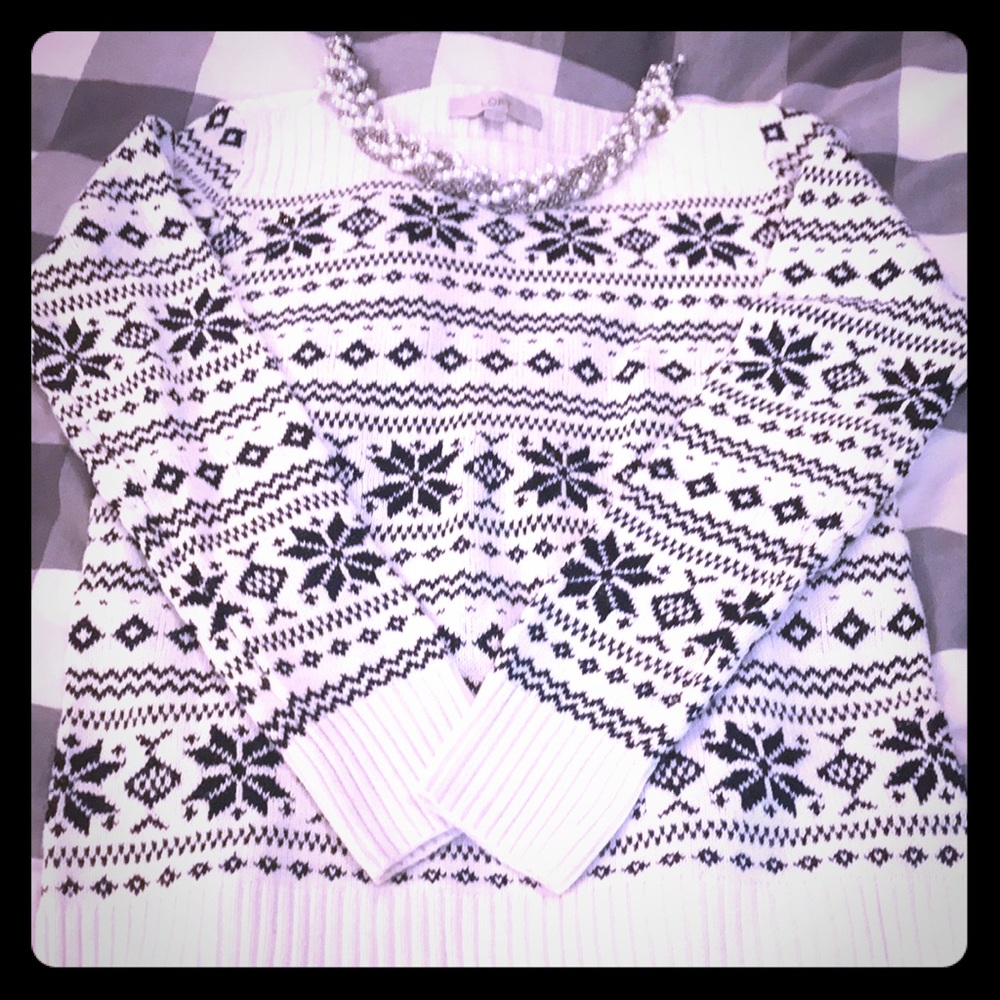 Festive loft sweater - never worn!!