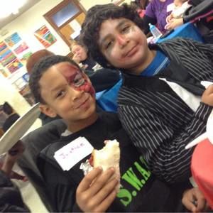 Meet your Posher, Emanuel