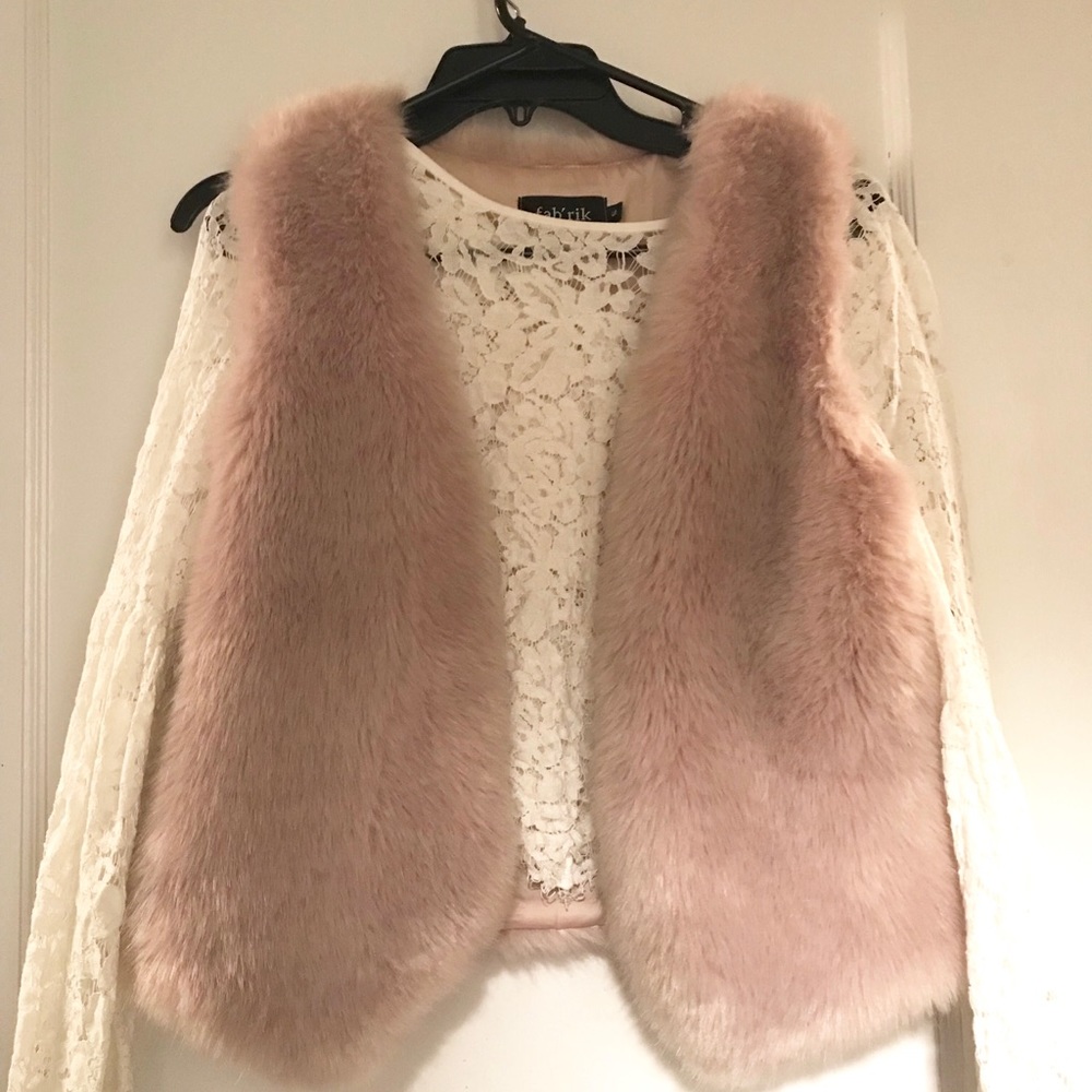 Last Chance Fabrik pink short faux fur vest