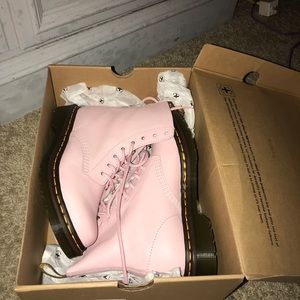 Brand new bubblegum pink Dr.Martens Airwaire