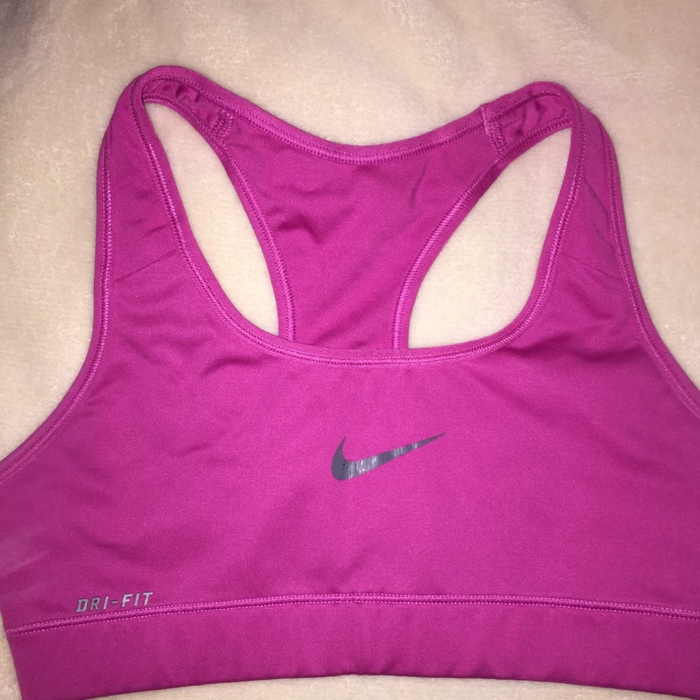 Women’s Nike Dri-Fit Sports Bra