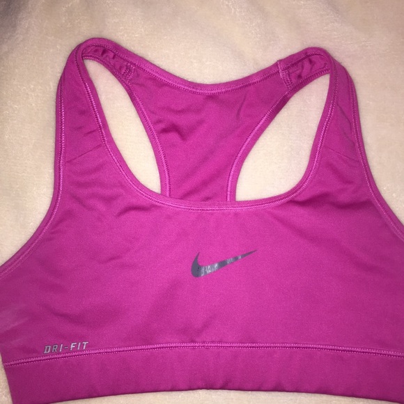 Women’s Nike Dri-Fit Sports Bra - Picture 1 of 3