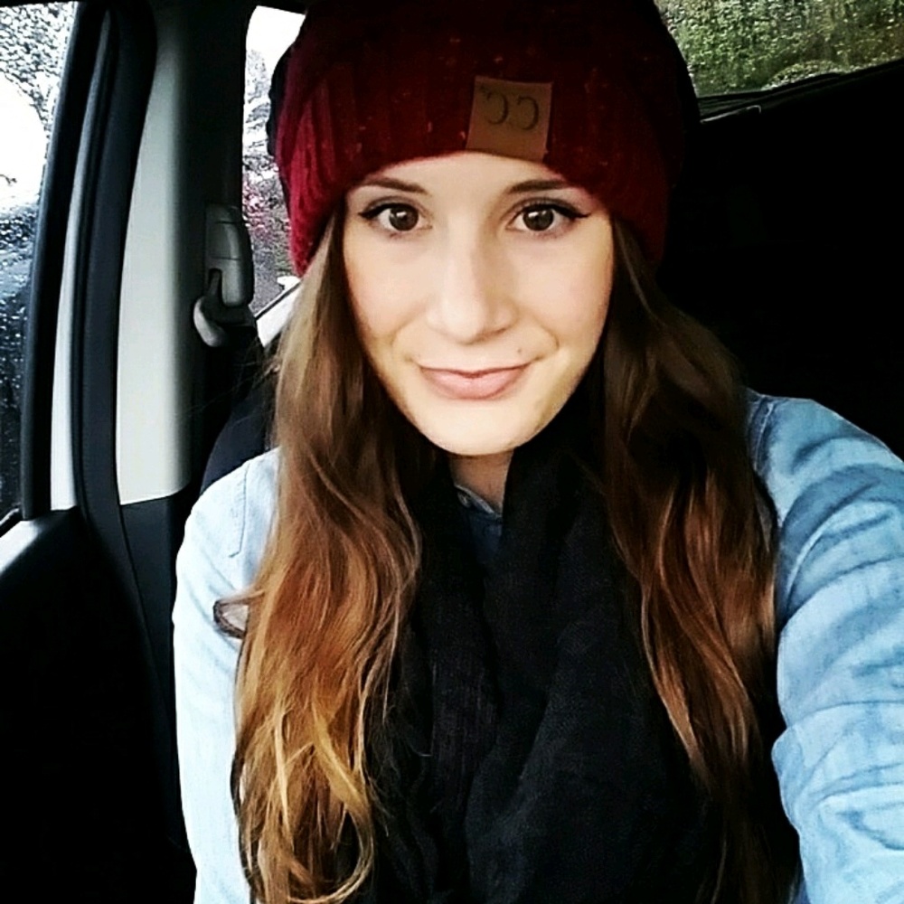 Meet your Posher, Becky