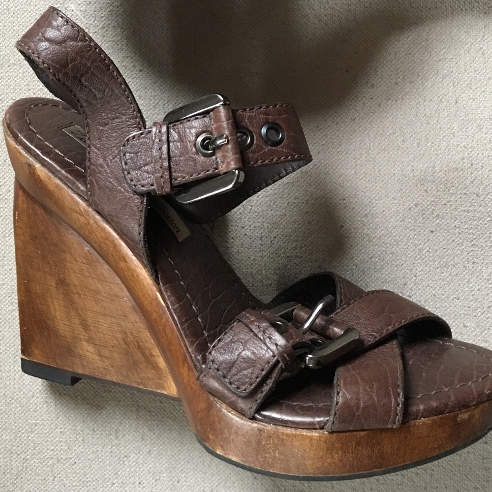 Zara wooden wedges