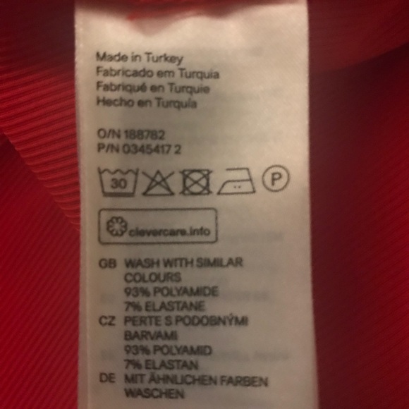 H&M Off Shoulder Red Dress - Picture 4 of 7