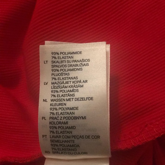 H&M Off Shoulder Red Dress - Picture 5 of 7